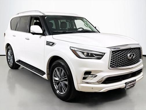 2022 INFINITI QX80 Luxe