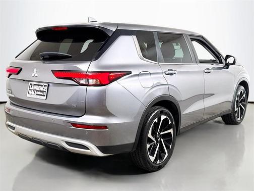 2022 Mitsubishi Outlander SE