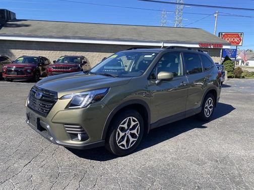 2023 Subaru Forester Premium