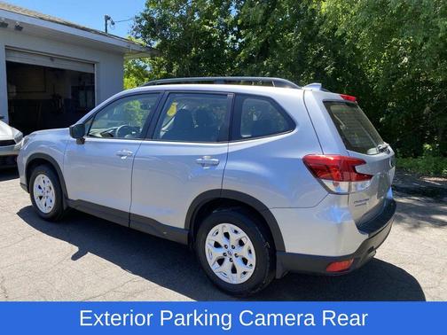 Ice Silver Metallic 2019 Subaru Forester