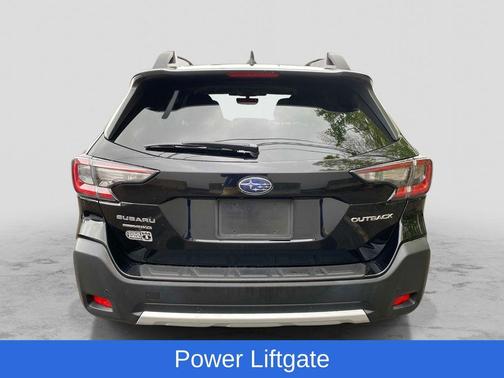 Crystal Black Silica 2024 Subaru Outback Limited