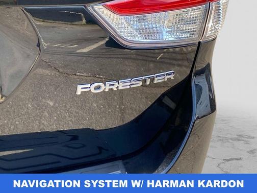Crystal Black Silica 2023 Subaru Forester Limited