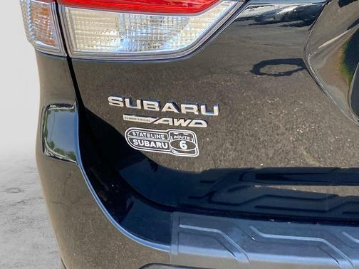 Crystal Black Silica 2023 Subaru Forester Limited