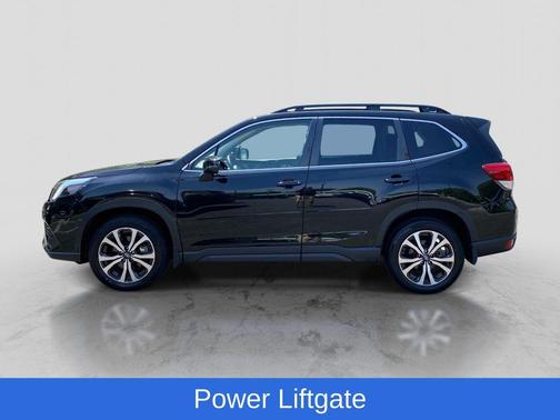 Crystal Black Silica 2023 Subaru Forester Limited