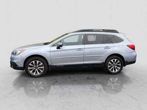 Ice Silver Metallic 2016 Subaru Outback 2.5i Limited