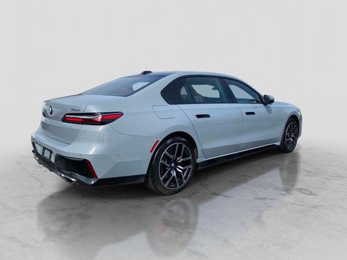 Gray Metallic 2023 BMW 760 760i xDrive