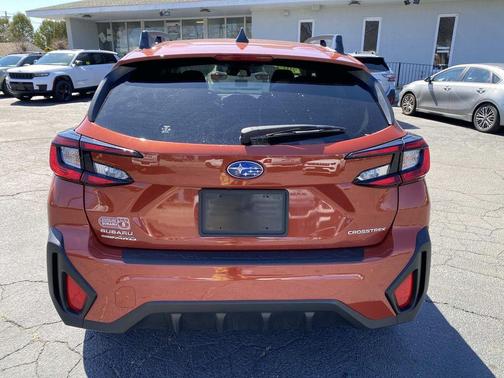 Pearl 2025 Subaru Crosstrek Premium