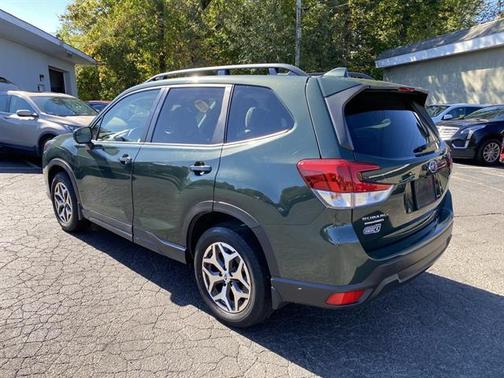2022 Subaru Forester Premium