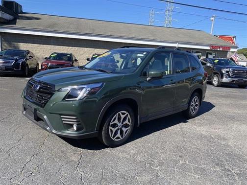 2022 Subaru Forester Premium