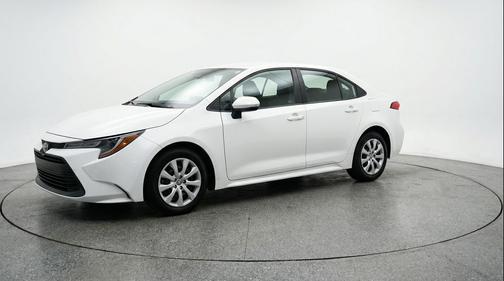 Ice Cap 2025 Toyota Corolla LE