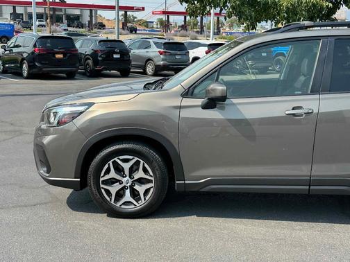 2020 Subaru Forester Premium