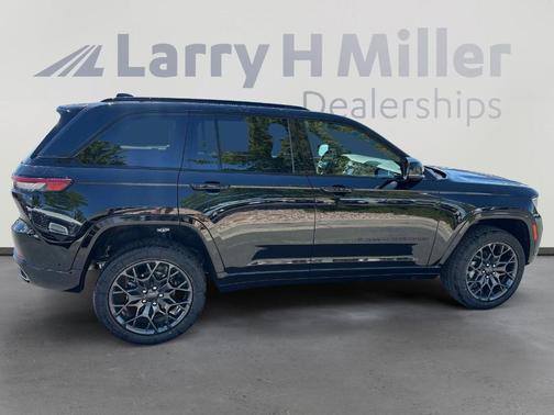 2025 Jeep Grand Cherokee Summit