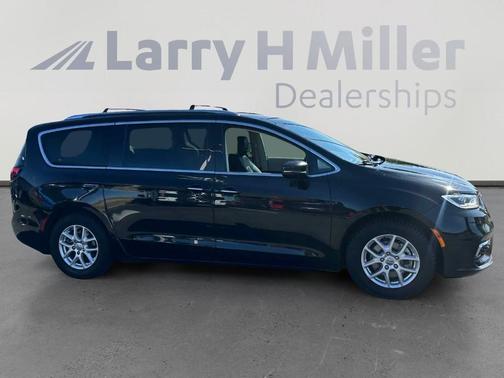 2021 Chrysler Pacifica Touring-L
