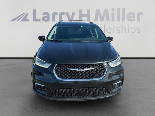 2021 Chrysler Pacifica Touring-L