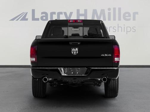 2016 RAM 1500 SLT