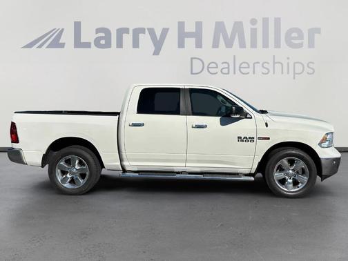 2016 RAM 1500 SLT