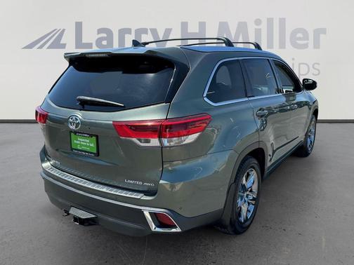 2019 Toyota Highlander Limited Platinum
