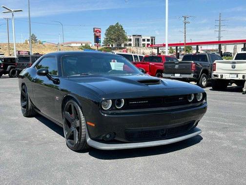 2016 Dodge Challenger SRT 392