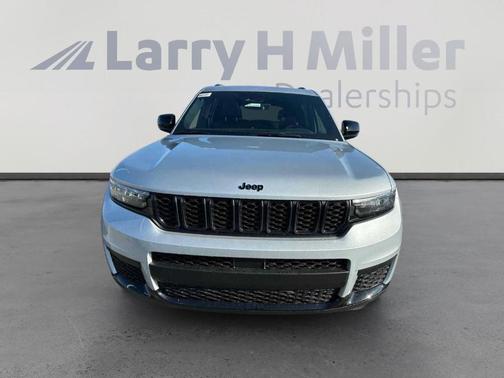 2025 Jeep Grand Cherokee L Laredo