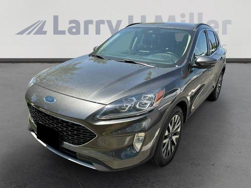 2020 Ford Escape Titanium