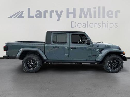2025 Jeep Gladiator Sport