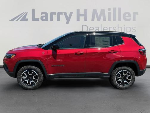2025 Jeep Compass Trailhawk