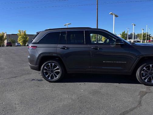 2025 Jeep Grand Cherokee Overland