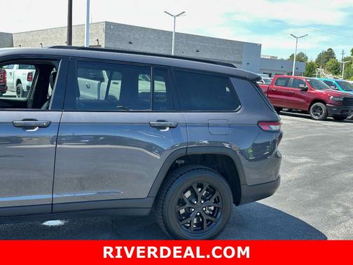 2024 Jeep Grand Cherokee L Laredo