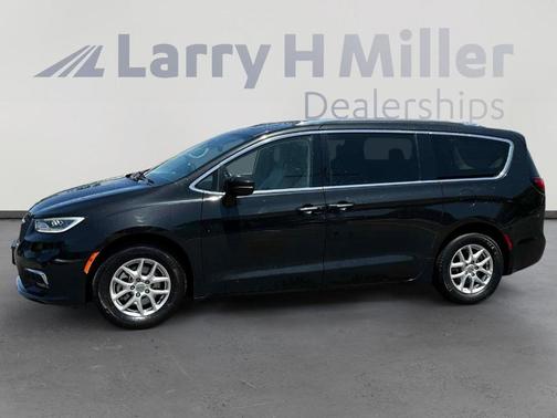 2021 Chrysler Pacifica Touring-L