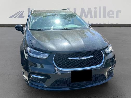 2021 Chrysler Pacifica Touring-L