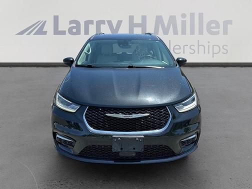 2021 Chrysler Pacifica Touring-L