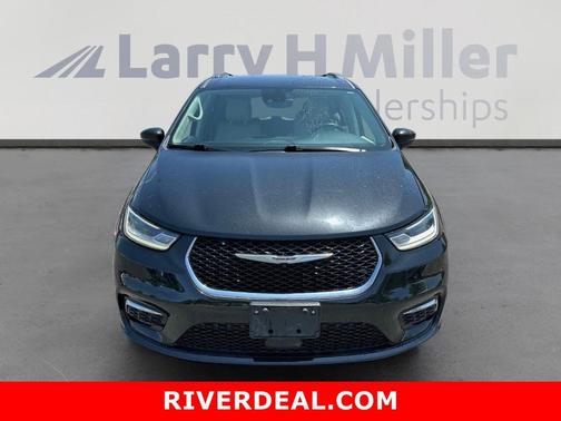2021 Chrysler Pacifica Touring-L