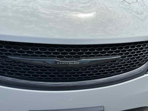 2020 Chrysler Pacifica Touring-L