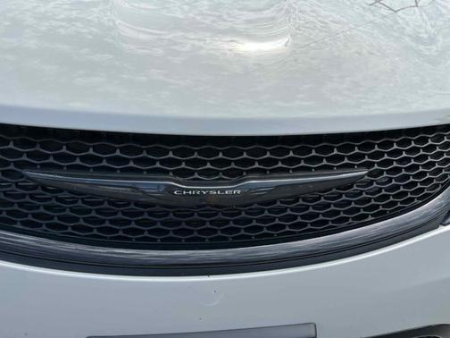 2020 Chrysler Pacifica Touring-L