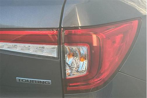 2019 Honda Pilot Touring 8-Passenger