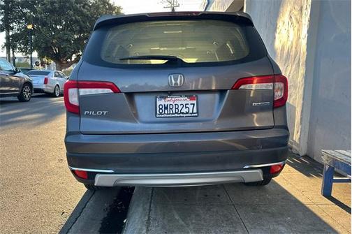 2019 Honda Pilot Touring 8-Passenger