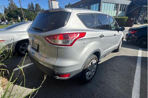 INGOT SILVER METALLIC 2014 Ford Escape S