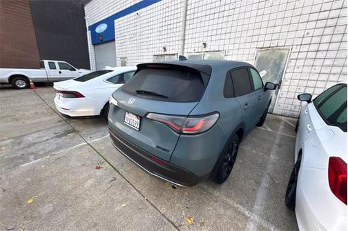 2025 Honda HR-V 2WD Sport