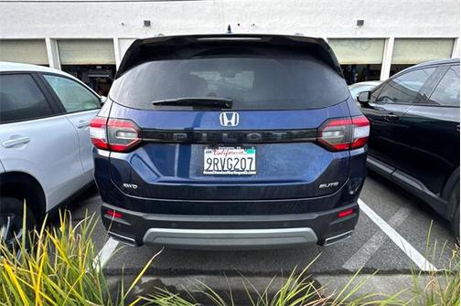 2025 Honda Pilot Elite