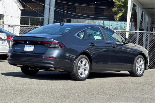 2025 Honda Accord LX 1.5T