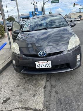2010 Toyota Prius III