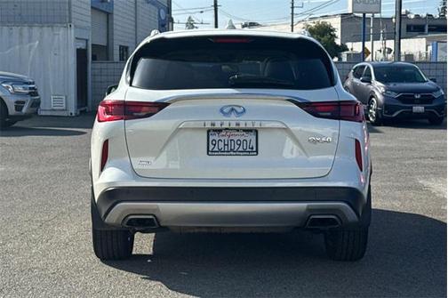 2022 INFINITI QX50 LUXE AWD