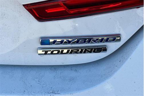 2022 Honda Accord Hybrid Touring