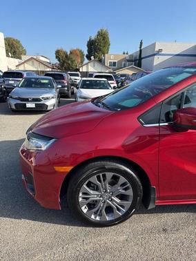 2025 Honda Odyssey Touring