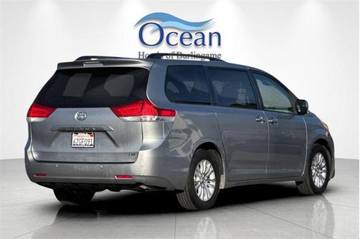 2013 Toyota Sienna XLE