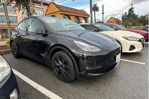 2024 Tesla Model Y Long Range Dual Motor All-Wheel Drive
