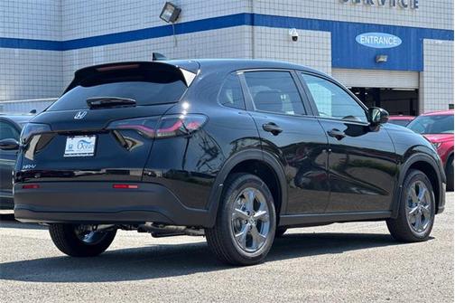 2026 Honda HR-V LX