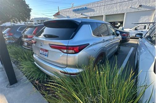 2024 Mitsubishi Outlander SE 2.5 2WD