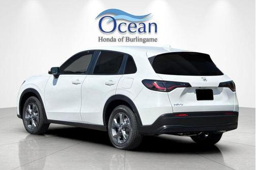 PLATINUM WHT PR 2027 Honda HR-V LX