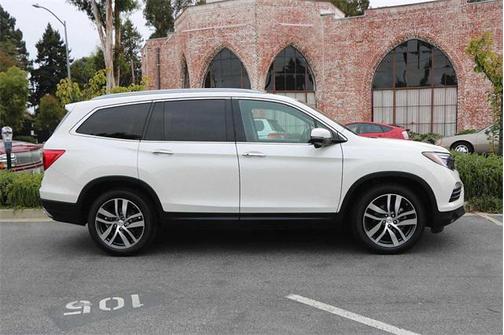 2017 Honda Pilot Touring